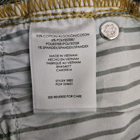 CAbi Jeans Womens 12 Med Wash Skinny Stretch Denim Mid Rise 5 Pocket Style 5882 - Picture 8 of 9